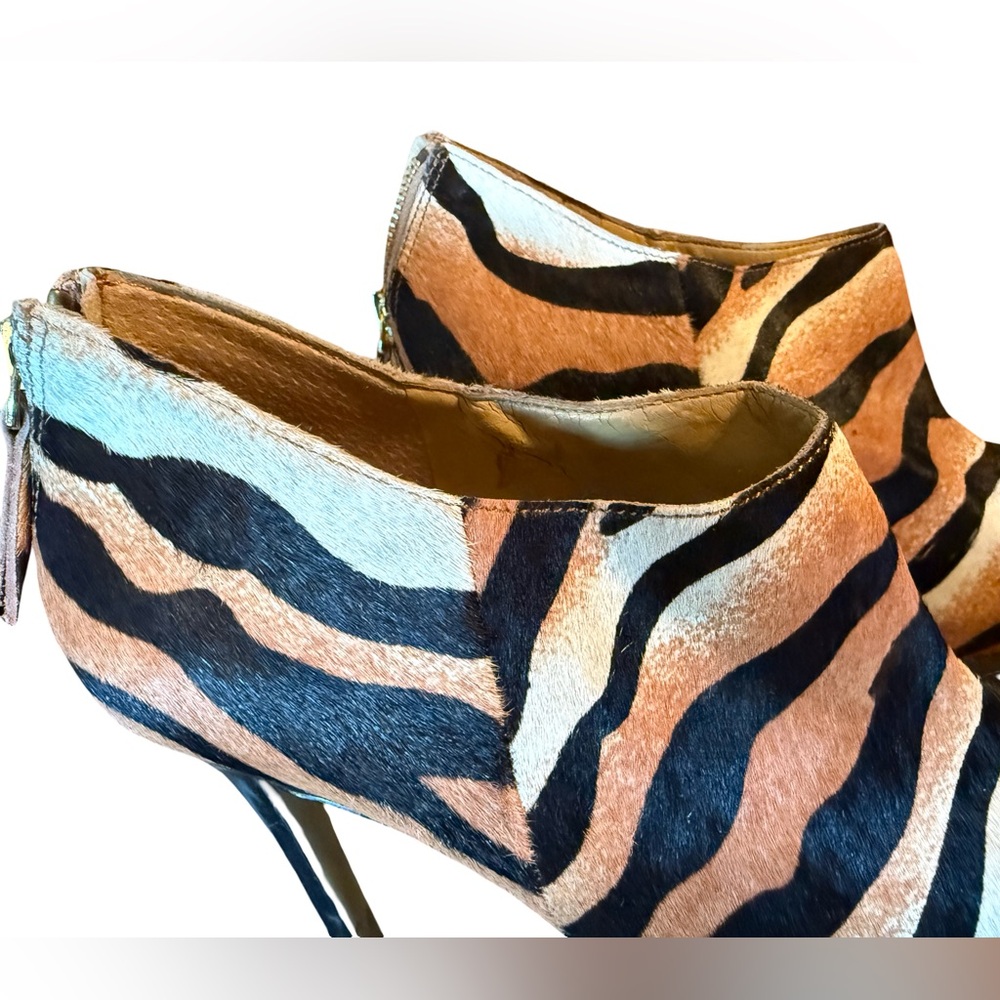 Nine West Preowned Sz 6.5 Tiger Print Leather Cowhide Stiletto Heels (SH047) - Picture 2 of 11
